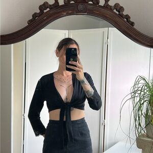 Vintage Black Tie-Front Crop Top with Lace Sleeves